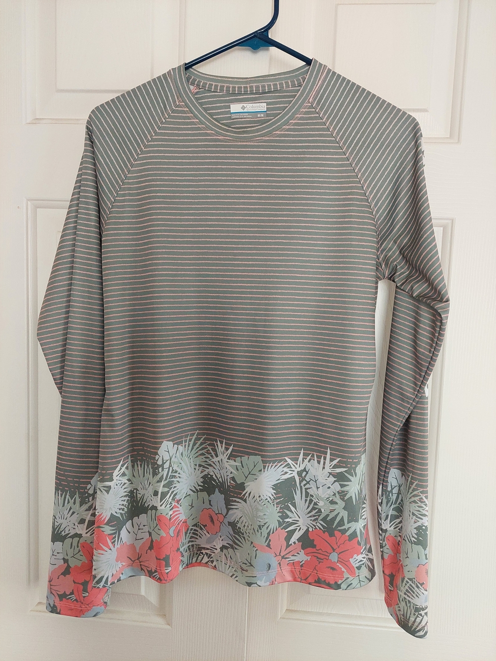 Columbia Women's PFG Grey Striped Long-Sleeve Tee with Coral Floral Border SizeM
